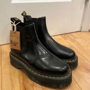 NWT Dr. Martens 2976 Quad Boot